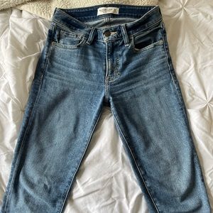 Abercrombie & Fitch mid rise skinny jeans